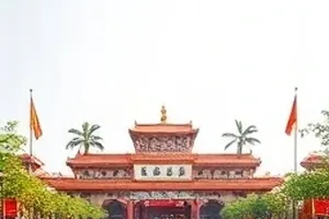 《风起长安道》服化道考据示意，织物纹样近景